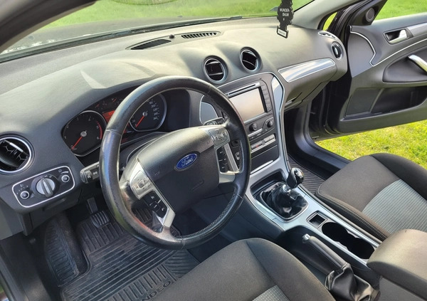 Ford Mondeo cena 20900 przebieg: 156000, rok produkcji 2011 z Częstochowa małe 137